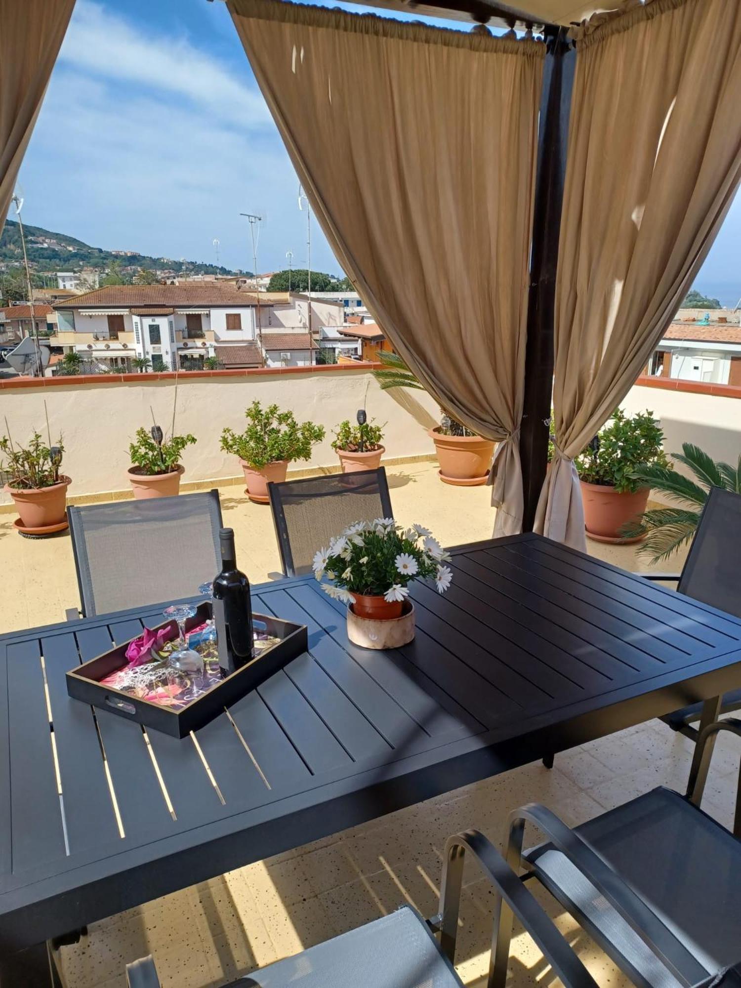 Terrazza Sabine Accomodation Tropea Exterior foto